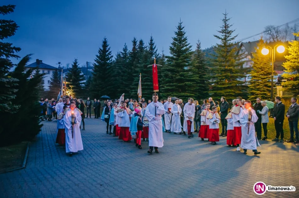 Procesja rezurekcyjna w Starej Wsi - zdjęcie 6