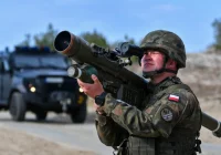 „Rzeczpospolita”: Polacy tracą wiarę w armię - zdjęcie główne