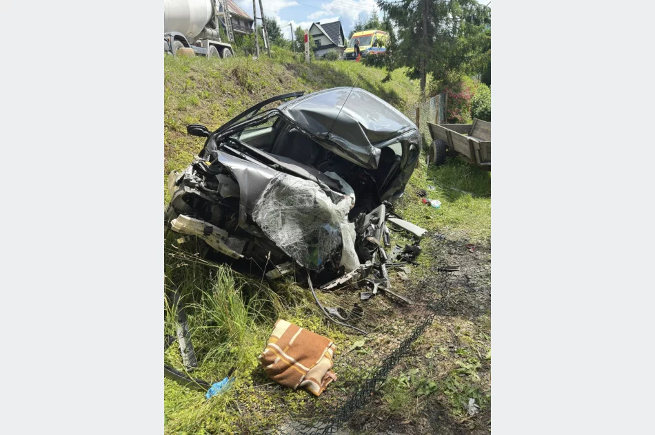 Śmiertelny wypadek na DK 28, mieszkaniec Limanowszczyzny w szpitalu - zdjęcie 3