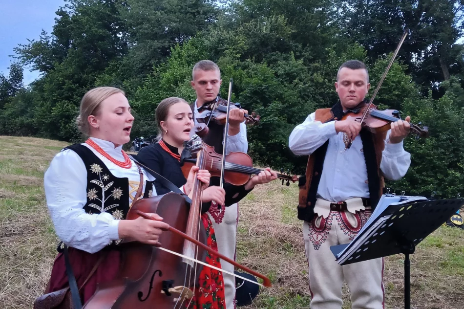 Msza św. na wzgórzu Grunwald odprawiona w rocznicę bitwy - zdjęcie 5