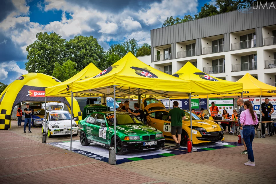 115 kierowców na starcie wyścigu górskiego w Limanowej - zdjęcie 2