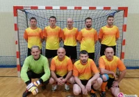 Zwycięstwa faworytów, Stameco nadal na czele. - zdjęcie główne