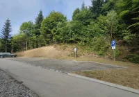 Nowy parking leśny dostępny dla turystów - zdjęcie główne