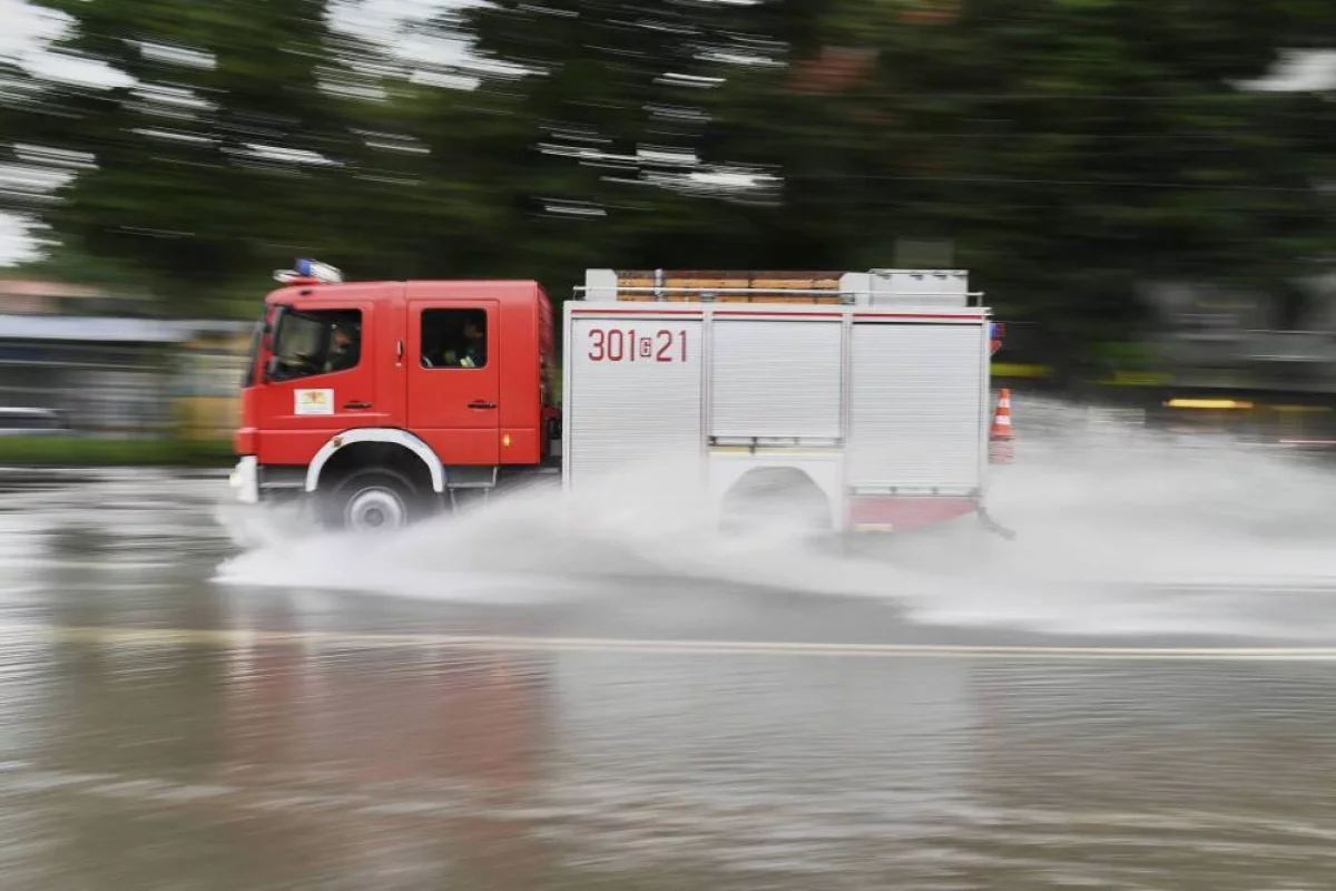Małopolska: 250 interwencji straży; podczas akcji potrącona została druhna OSP - pijany sprawca uciekał