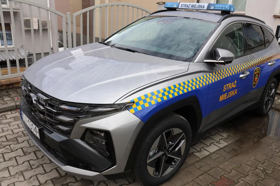 Nowy, ekologiczny Hyundai zasilił flotę Straży Miejskiej w Limanowej! - zdjęcie 7