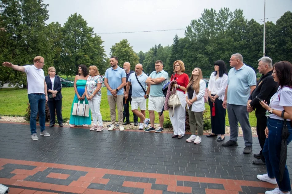 Delegacja z wizytą w partnerskim Truskawcu - zdjęcie 6