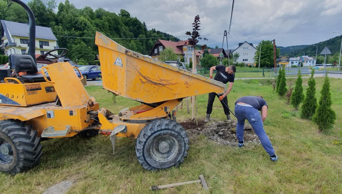 Działania na rzecz estetyki i porządku przestrzeni publicznej/fot.: UG Szczawa