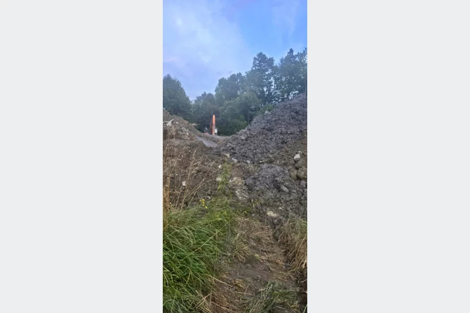 Urobek z tunelu na gminnej działce - wątpliwości mieszkańców - zdjęcie 5