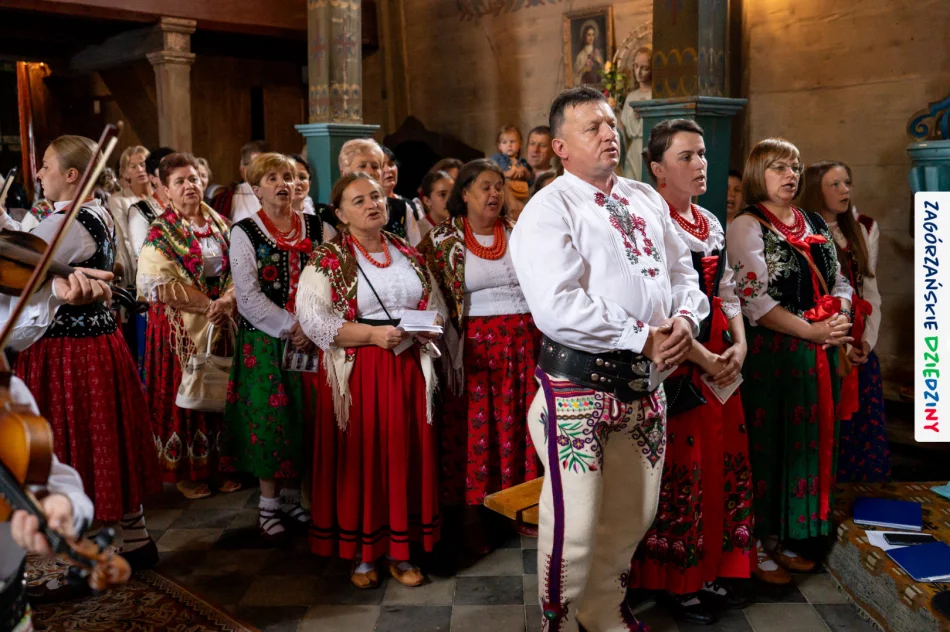 Mimo deszczu regionalna Eucharystia przyciągnęła wiernych (ZDJĘCIA) - zdjęcie 14