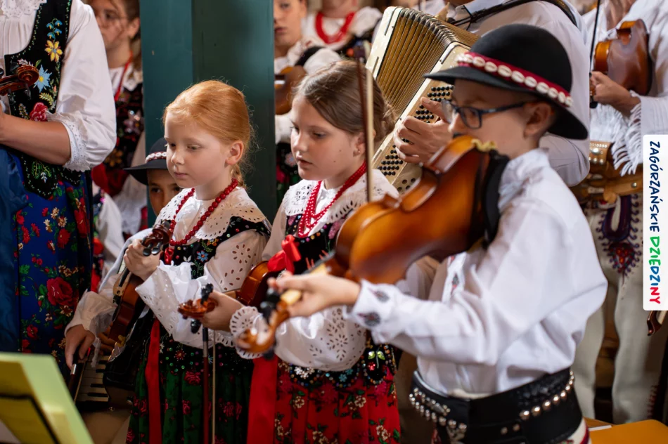 Mimo deszczu regionalna Eucharystia przyciągnęła wiernych (ZDJĘCIA) - zdjęcie 19