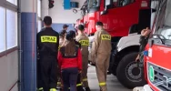 Wakacyjna wizyta młodzieży w limanowskiej straży pożarnej - zdjęcie 4
