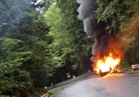 Pożar samochodu - pojazd spłonął - zdjęcie główne