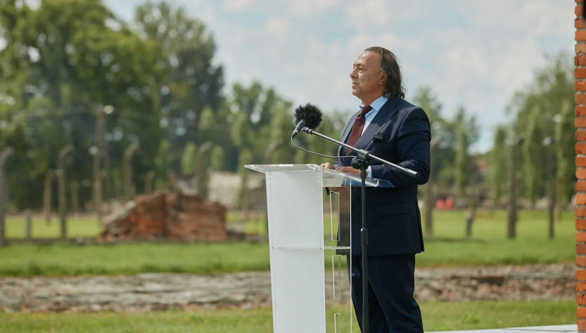 Uroczystości upamiętniające likwidację tzw. obozu rodzinnego dla Cyganów/fot.: Andrzej Rudiak - UMWM