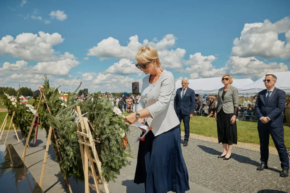 „Historia próbuje otwierać dawno zamknięte drzwi” - zdjęcie 15