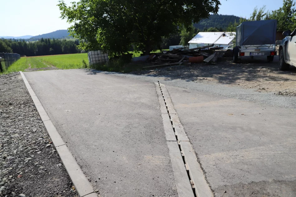 Odbiór zmodernizowanych odcinków dróg w Starej Wsi - zdjęcie 9