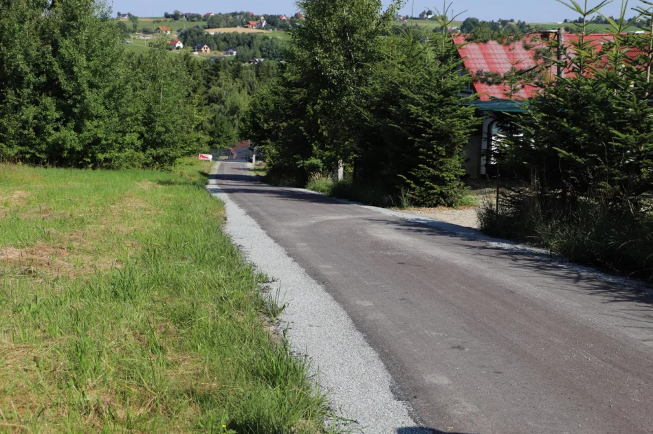 Odbiór zmodernizowanych odcinków dróg w Starej Wsi - zdjęcie 16
