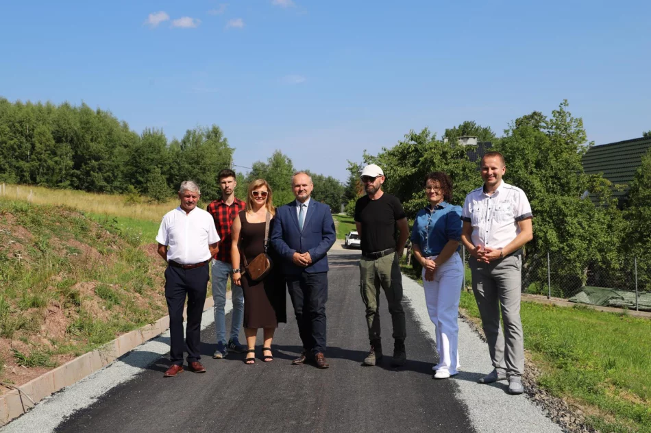 Odbiór zmodernizowanych odcinków dróg w Starej Wsi - zdjęcie 19