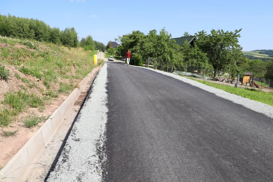 Odbiór zmodernizowanych odcinków dróg w Starej Wsi - zdjęcie 20