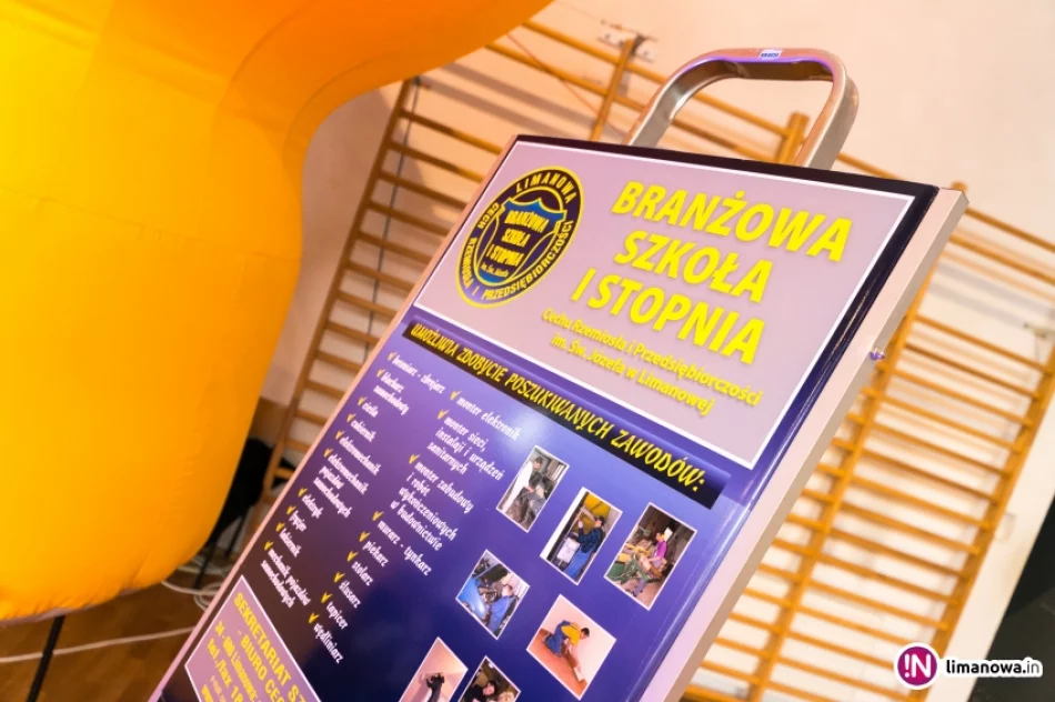 Targi Edukacyjne 2018 - I LO im. Orkana w Limanowej - zdjęcie 13