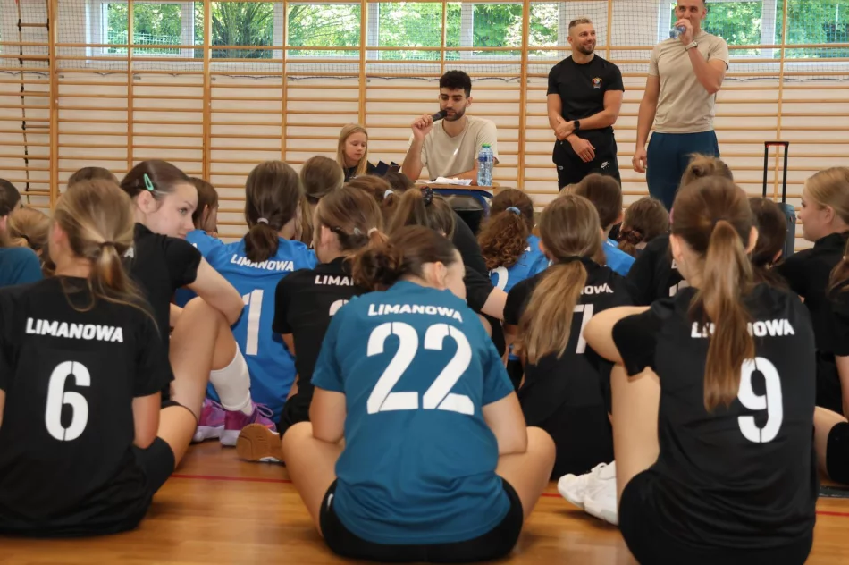 Marcin Janusz na wspólnym treningu z siatkarkami MKS Limanowa! - zdjęcie 14