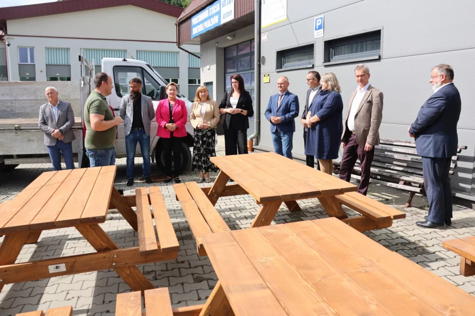 Miasto Limanowa otrzymało dwie stacje naprawy rowerów, w ramach realizowanego przez LOT Powiatu Limanowskiego projektu! - zdjęcie 9