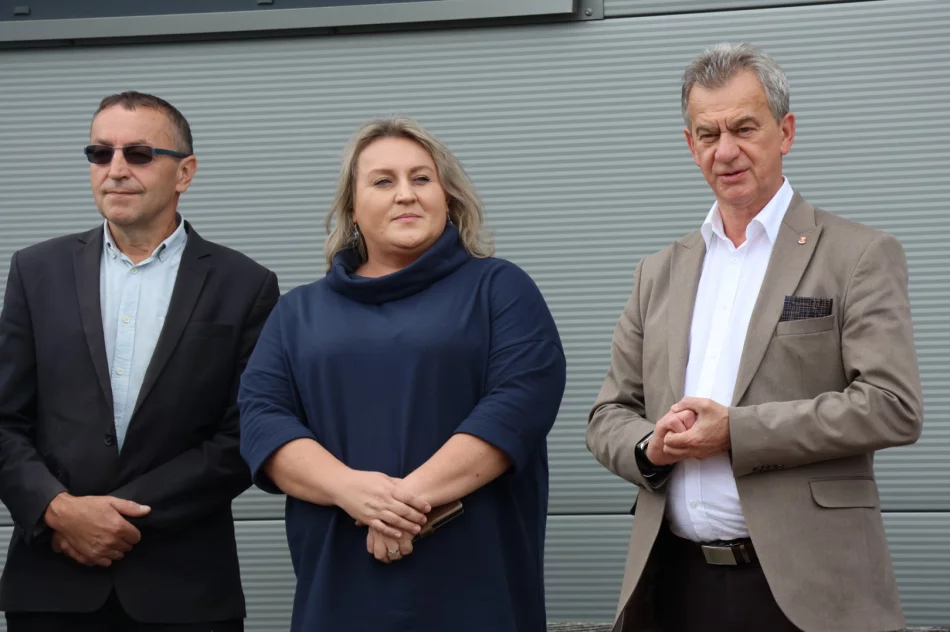 Miasto Limanowa otrzymało dwie stacje naprawy rowerów, w ramach realizowanego przez LOT Powiatu Limanowskiego projektu! - zdjęcie 12