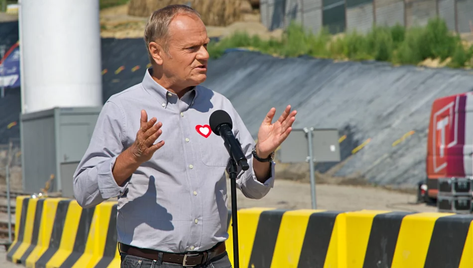 Premier Tusk wspominał swoją wcześniejszą wizytę po osuwisku - zdjęcie 1