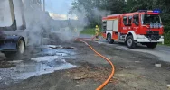 Pożar przyczepy ciężarówki na drodze wojewódzkiej - zdjęcie 3