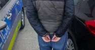 Zgłosił się w innej sprawie. Był... poszukiwany, więc został zatrzymany - zdjęcie 2