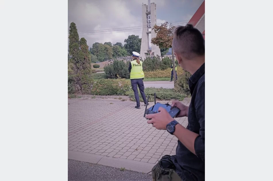 Dron nad drogami. Policja kontrolowała kierowców z powietrza (WIDEO) - zdjęcie 3