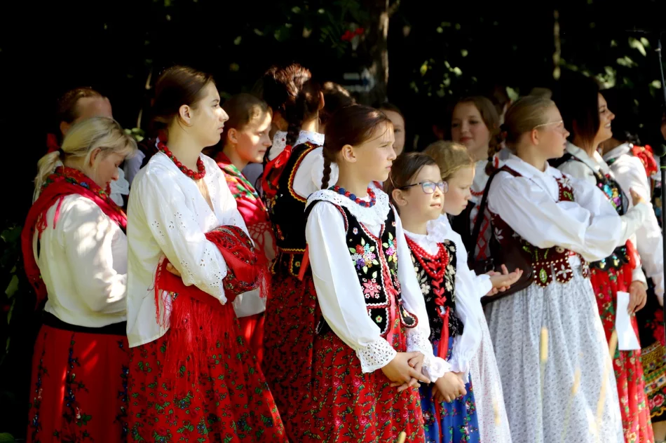 Odkrywanie Beskidu Wyspowego na górze Golców - zdjęcie 7