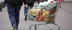Badanie: większość Polaków chce zwiększenia liczby niedziel handlowych - zdjęcie główne