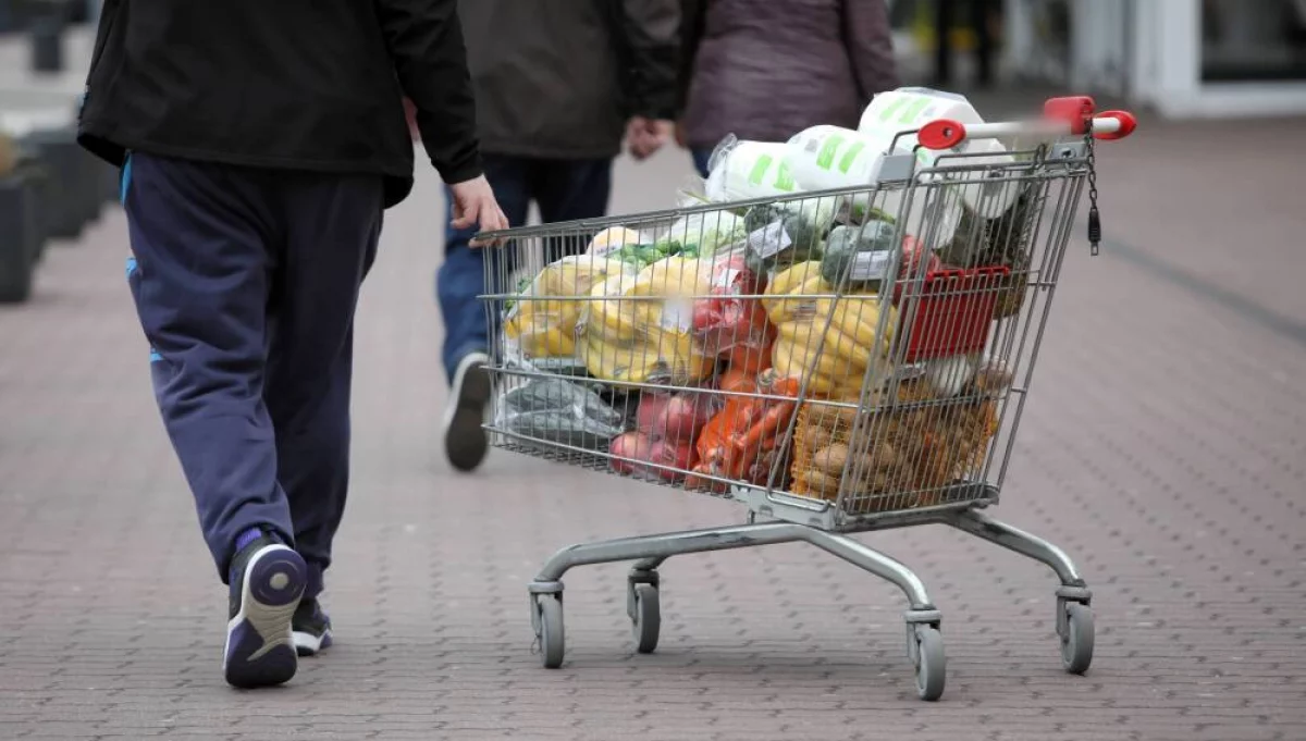 Raport: w lipcu zakupy podrożały o 5,7 proc. rdr