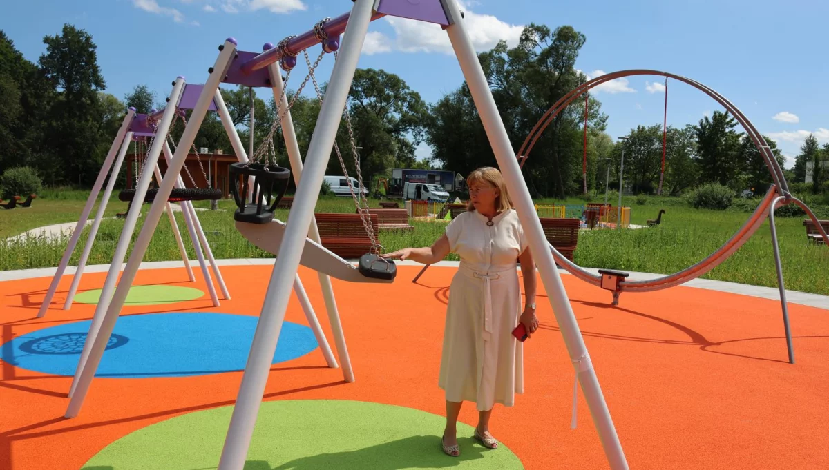 Burmistrz Limanowej wizytowała postępy budowy nowego kompleksu rekreacyjnego
