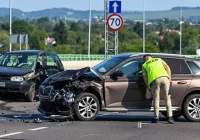 ​W pierwszy dzień długiego weekendu na drogach zginęło 21 osób - zdjęcie główne