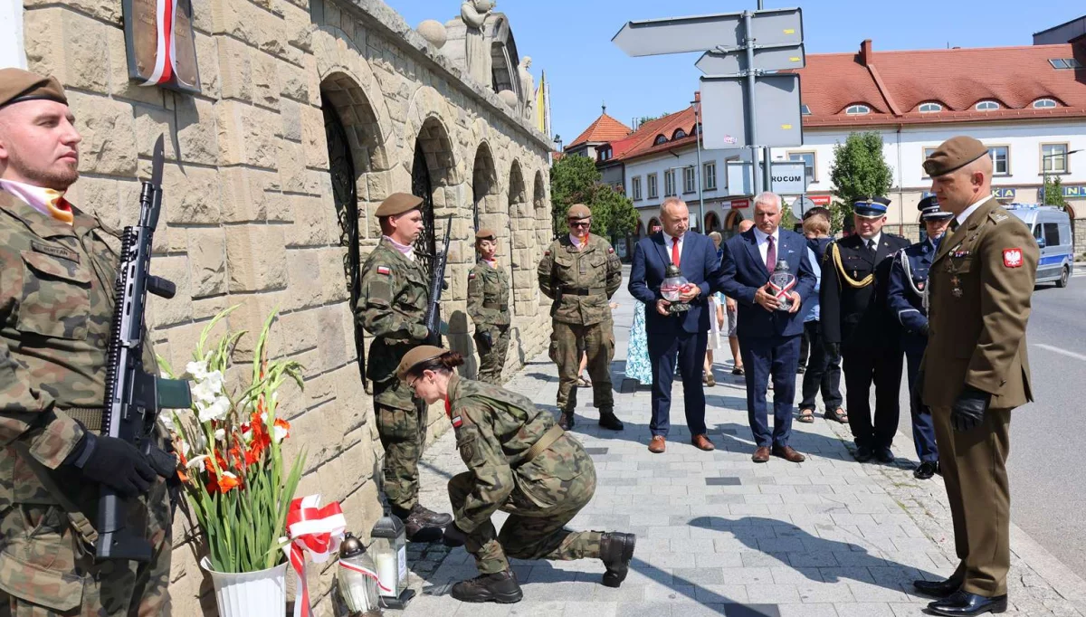 Uroczystości z okazji Święta Wojska Polskiego/fot.: UM Limanowa