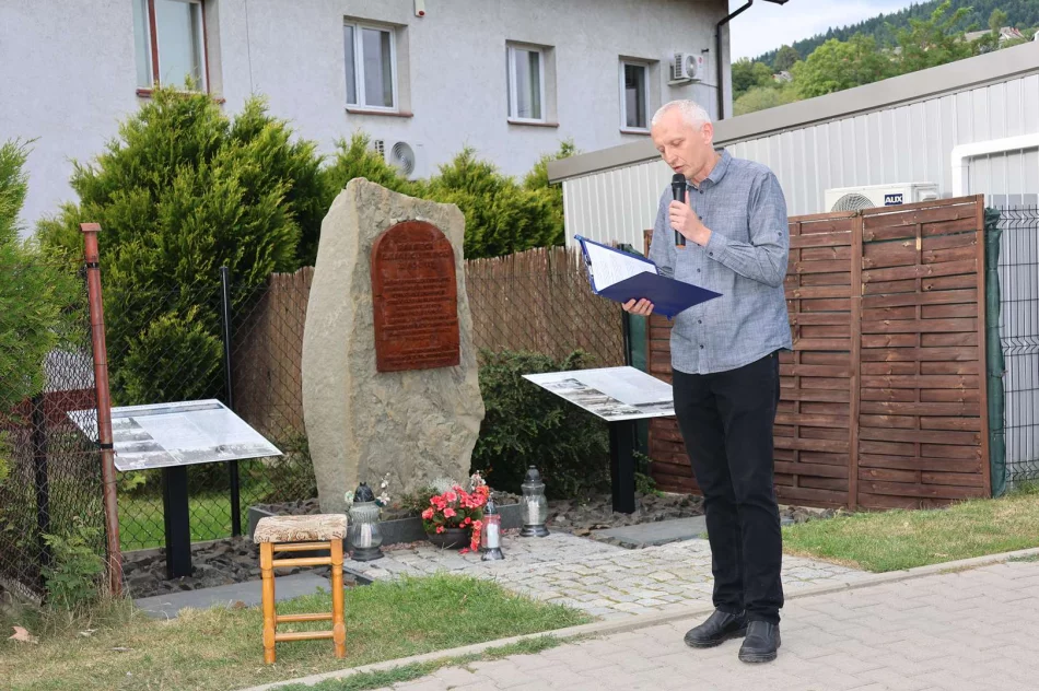  18 sierpnia odbyły się obchody 83. rocznicy likwidacji getta w Limanowej i zagłady Żydów limanowskich - zdjęcie 11