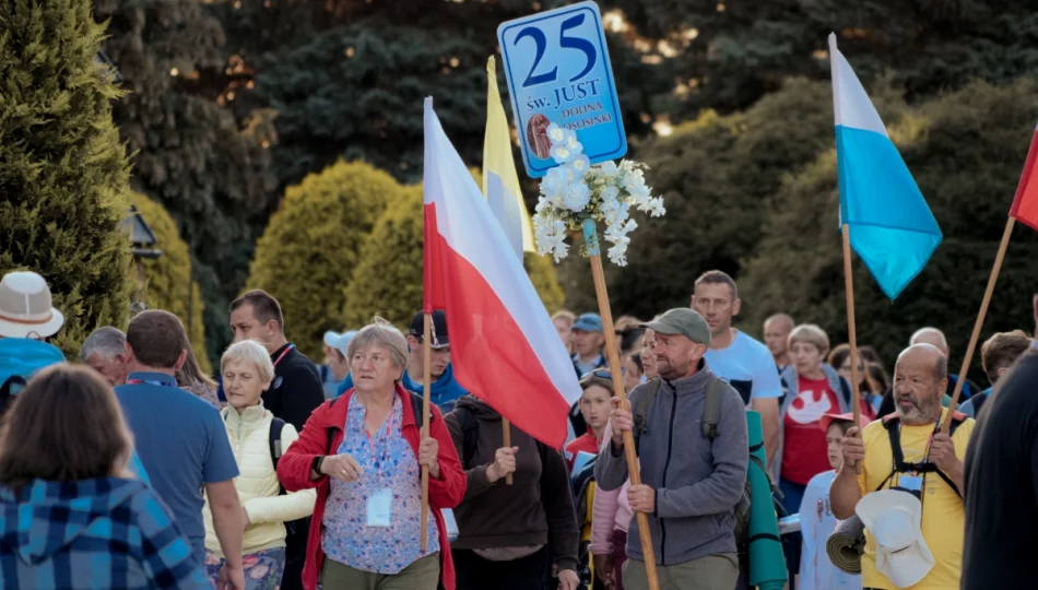 Drugi dzień pielgrzymki poświęcony rodzinom - zdjęcie 1