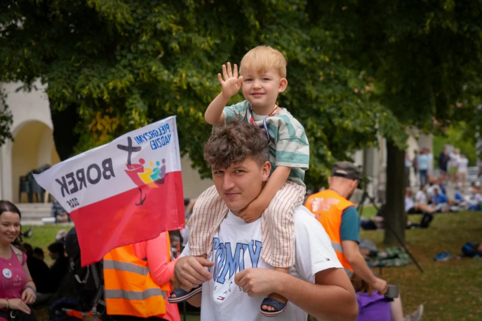 Drugi dzień pielgrzymki poświęcony rodzinom - zdjęcie 14