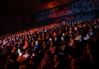 Niemal 70 proc. Polaków było w tym roku na koncercie, 51 proc. w kinie, a blisko 29 proc. w teatrze - zdjęcie główne