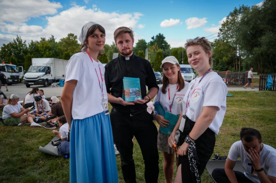 “Darmo otrzymaliście, darmo dawajcie”. Trzeci dzień Pieszej Pielgrzymki Tarnowskiej - zdjęcie 19