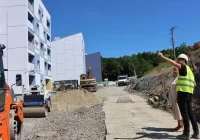 Wizyta Burmistrz Limanowej na placu budowy powstających bloków przy ul. Bednarczyka - zdjęcie główne