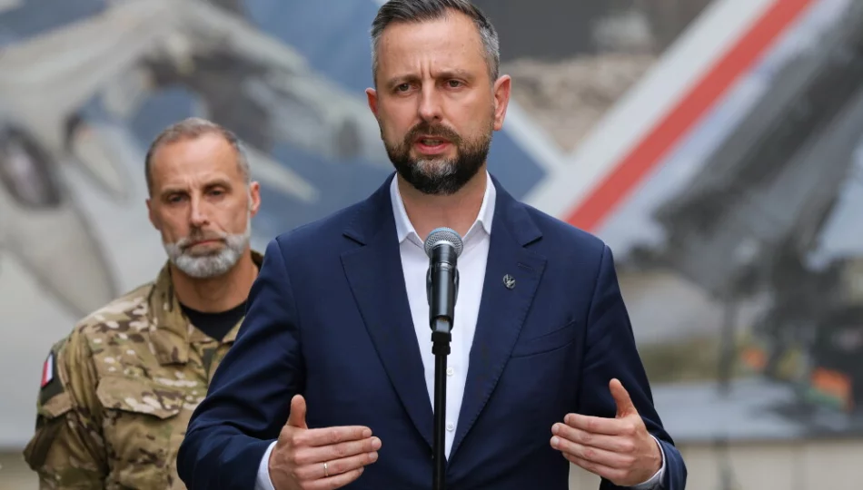 Szef MON o obiekcie, który spadł pod Osinami: prowokacja Federacji Rosyjskiej, rosyjski dron - zdjęcie 1