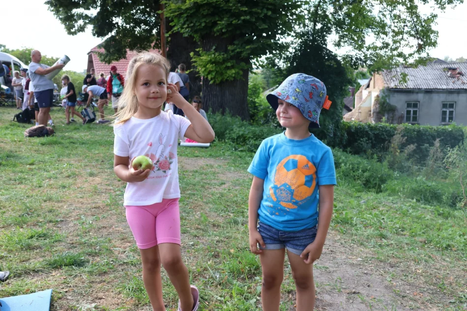 Czwarty dzień Pieszej Pielgrzymki Tarnowskiej: modlitwa za ojczyznę (ZDJĘCIA, WIDEO) - zdjęcie 14