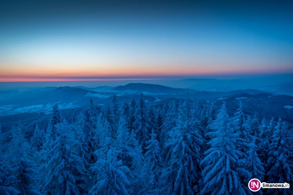 Mroźny poranek na Mogielicy - zdjęcie 4