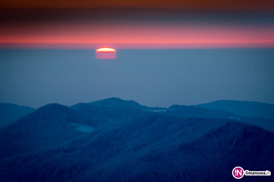Mroźny poranek na Mogielicy - zdjęcie 11