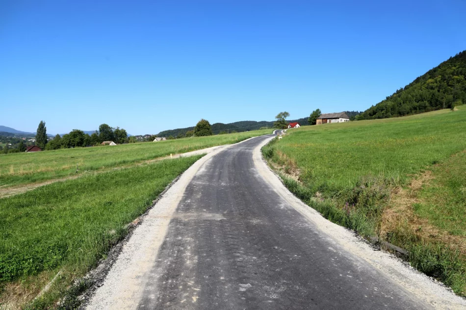 Modernizacja dróg dojazdowych do gruntów rolnych w Męcinie Pisarzowej i Rupniowie - zdjęcie 4