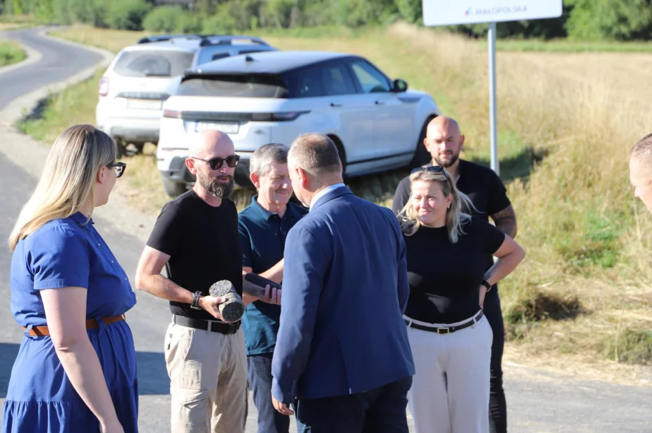 Modernizacja dróg dojazdowych do gruntów rolnych w Męcinie Pisarzowej i Rupniowie - zdjęcie 14