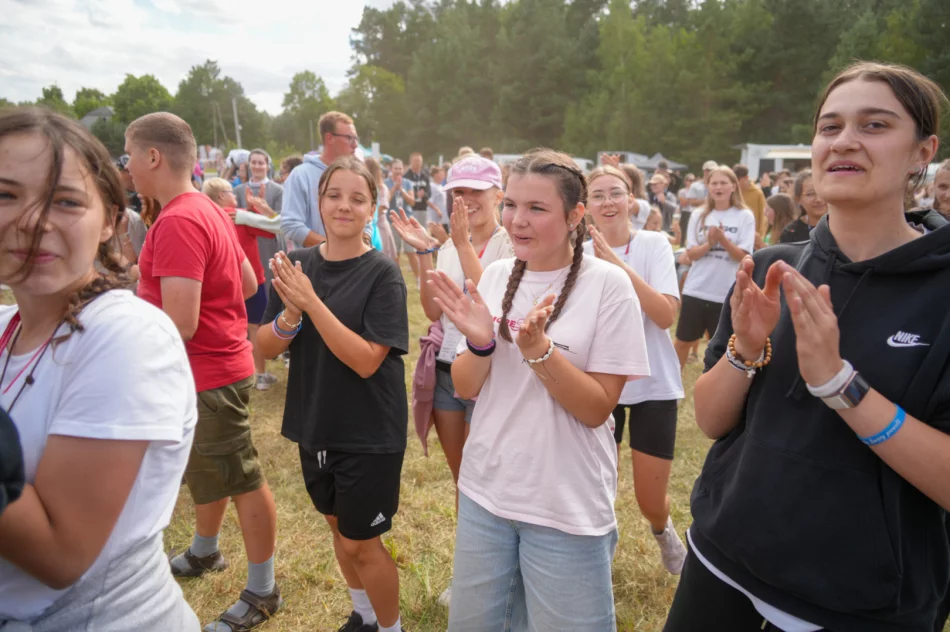 Szósty dzień pielgrzymki: modlitwa za kapłanów i spotkanie z biskupem - zdjęcie 11