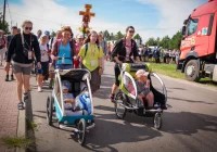 Szósty dzień pielgrzymki: modlitwa za kapłanów i spotkanie z biskupem - zdjęcie główne